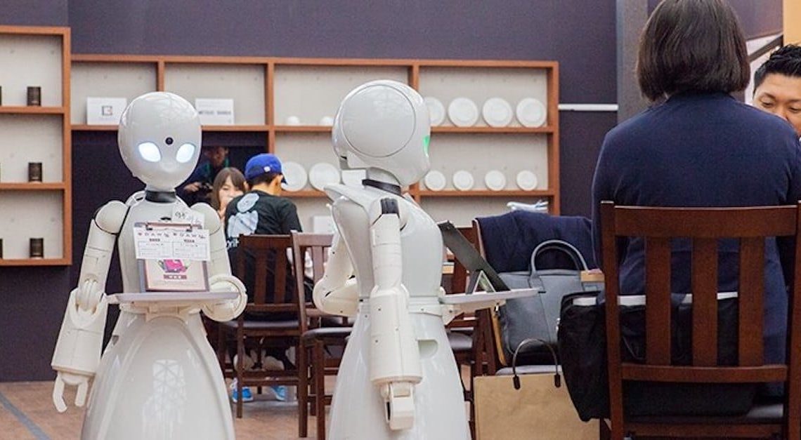 Un café con robots de Tokio apuesta por la inclusión 1140x627 1