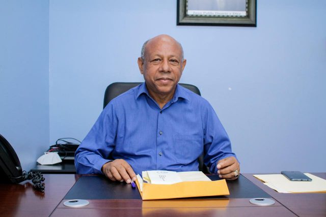 nuevo director iad