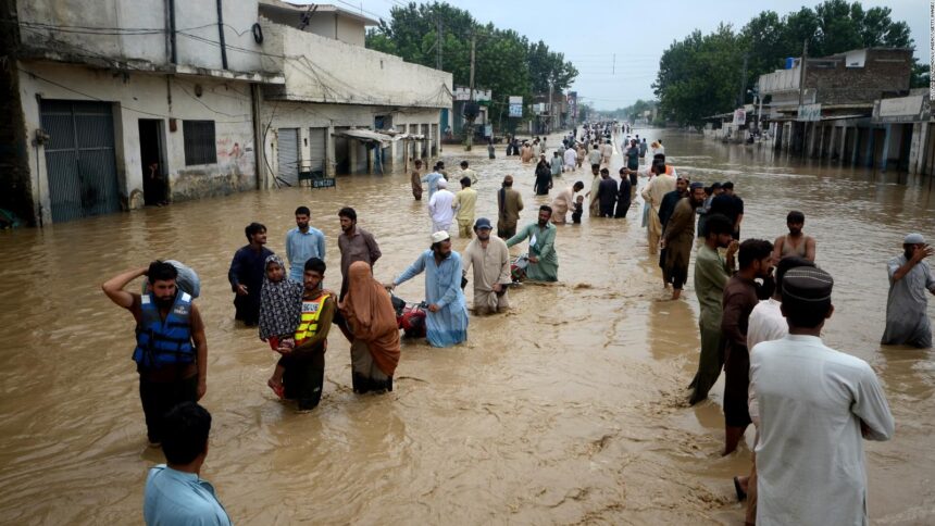 220828042629 01 pakistan flood 082722 full 169