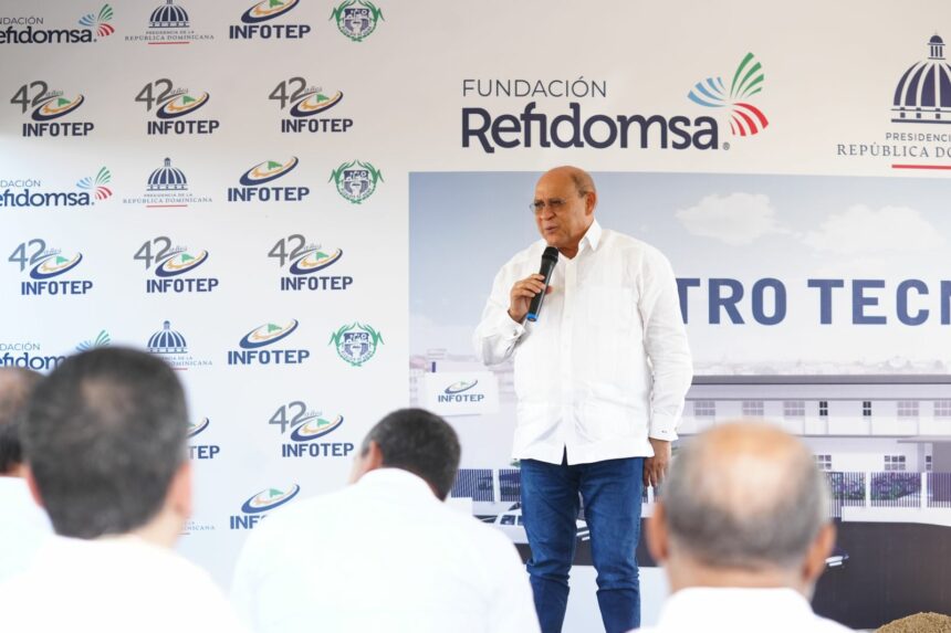 Rafael Santos Badia director general del INFOTEP 5