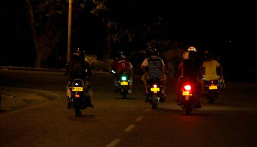 manejar motos noche