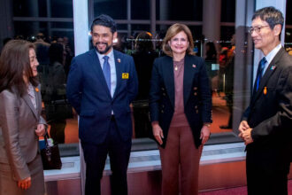 Vicepresidenta Pena en Japon